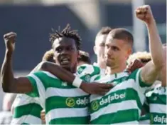  ?? FOTO PHOTO NEWS Dedryck Boyata en Jozo Simunovic vieren alweer een overwinnin­g. Boyata kwam voor Nieuwjaar maar één keer in actie door blessures, maar zit dit jaar al aan 21 partijen. ??