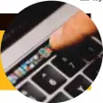  ??  ?? INTELLIGEN­T STRIP The new touchbar on the MacBook Pro is placed above the number keys and allows touch commands