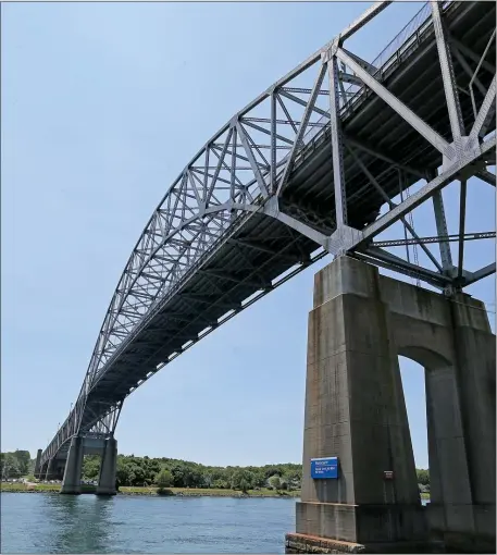  ?? STUART CAHILL — BOSTON HERALD ?? The Bourne and Sagamore bridges over the Cape Cod Canal could finally be fixed.