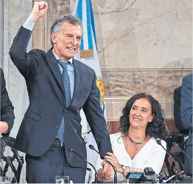  ?? PReNsa seNaDO ?? Macri cerró su discurso con un gesto eufórico y su eslogan: “¡sí, se puede!”