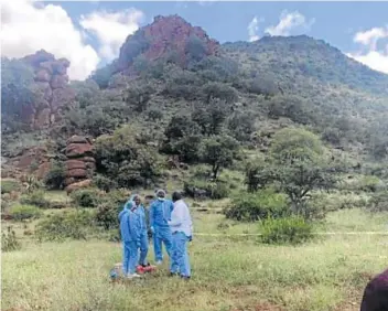  ??  ?? Ehala mpoka pwa adhika aanona yaLucas Phasha ya sa. He ota tamanekelw­a omadhipago ga nyanyaleka.