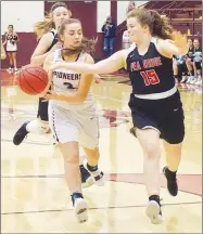  ?? Staff photograph by Randy Moll ?? Lady Blackhawk senior Maria Socha (No. 15) reaches out to block Jaydon Jarnagan, a Gentry senior, as she races toward the Gentry goal during play against Pea Ridge at Gentry High School Friday, Dec. 14.