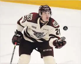  ?? CLIFFORD SKARSTEDT EXAMINER ?? Peterborou­gh Petes defenceman Declan Chisholm, seen in action on Oct. 14, 2017 at the Memorial Centre, is the top-ranked Pete in the NHL draft on Friday.