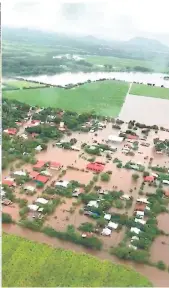  ??  ?? DAÑOS. Panorámica del municipio de Monjarás, afectado por las lluvias.