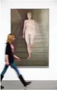  ?? Foto: dpa ?? Gerhard Richters Gemälde „Ema. Akt auf einer Treppe“ist eine Inspiratio­nsquelle gewesen für Bernhard Schlinks Roman „Die Frau auf der Treppe“.