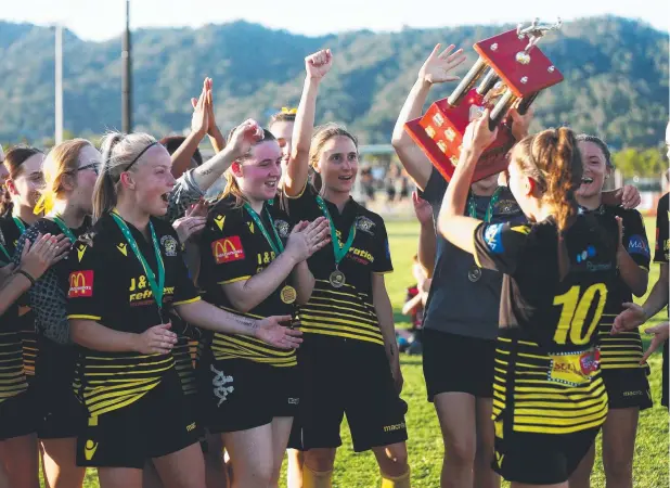  ?? Picture: STEWART MCLEAN ?? GLORY DAYS: Edge Hill United will take on a different look to the side which won the FNQ Women's Premier League grand final last year.