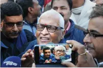  ?? PTI ?? Former chief minister Jagannath Mishra speaks to the media after being acquitted by the special CBI court in a fodder scam case, in Ranchi on Saturday. —
