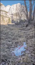  ?? DAKOTA SNIDER/AP ?? Trash was visible Dec. 31 on the grounds of Yosemite National Park.