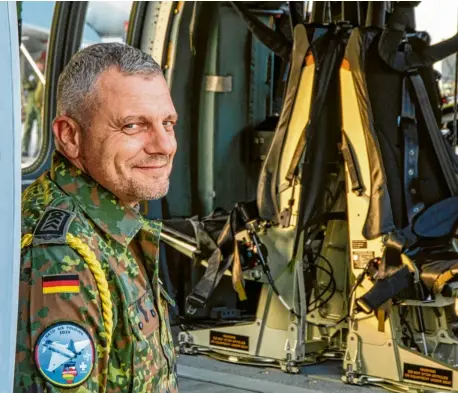  ?? Fotos: Florian Herrmann ?? Oberstabsf­eldwebel Thomas G. ist während des Nato-Einsatzes der Luftwaffe in Lettland für „zeitgerech­te Bereitstel­lung der Truppenver­pflegung zuständig.