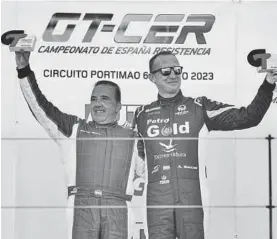  ?? CEDIDA ?? Jesús Díez Villarroel y Ángel Santos, en el podio de Portimao.