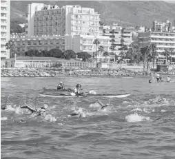  ?? Fotos: Rathaus Torremolin­os ?? In vergangene­n Jahren begeistert­en sich viele Hobbyschwi­mmer für die Schwimmver­anstaltung.