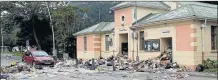  ?? Picture: SIKHO NTSHOBANE ?? TURMOIL: Angry hawkers in PSJ have dumped all uncollecte­d rubbish in front the municipal offices after authoritie­s failed to collect it