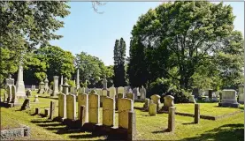  ?? SEAN D. ELLIOT THE DAY ?? Stonington Cemetery is seen on Friday on Route 1 and North Main Street.