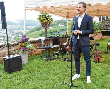  ?? Foto: Imago ?? Modisch immer auf Ballhöhe: DFB Manager Oliver Bierhoff bei einer Medienvera­nstaltung in Südtirol.