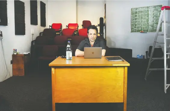  ?? NICK PROCAYLO ?? Acting coach Benjamin Ratner is teaching his classes online these days with a virtual version of his business Haven Studio in Mount Pleasant.