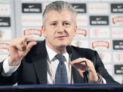  ??  ?? Davor Šuker izabran je 22. prosinca na treći mandat i bio je jedini kandidat na izborima