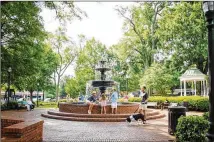  ?? CONTRIBUTE­D BY THE MARIETTA VISITORS BUREAU ?? The iconic fountain of Marietta Square is full of history.