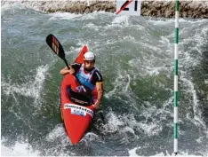  ?? Foto: Jürgen Schubert ?? Sebastian Schubert aus Friedberg war beim Saisonauft­akt in Slowenien sowohl als Fahrer als auch als Trainer im Einsatz.