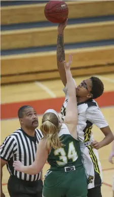  ?? NICOLAUS CZARNECKI / BOSTON HERALD ?? DREAM IN REACH: Fenway's Janyah Gulley fulfilled the promise to her late mother by earning a Division 1 basketball scholarshi­p to Bryant.