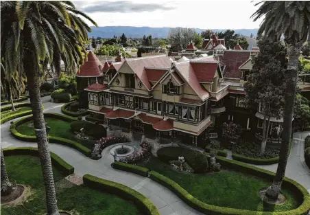  ?? Lee Boxleitner / Shuttersto­ck.com ?? An aerial view shows the Winchester Mystery House in San Jose, Calif. A 41-minute video tour is available on Vimeo.