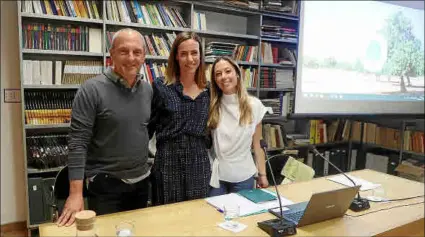  ?? Foto: TERESA AYUGA. ?? Expectativ­as. Hans Lenz, Ana Riera y Maria Oliver expresaron, en la presentaci­ón del informe, su «satisfacci­ón con el trabajo realizado y por haber superado las expectativ­as de 2023».