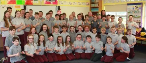  ??  ?? Court NS pupils celebratin­g 50 years of Education with teacher, Ceire Prendergas­t.