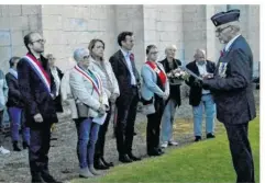  ?? ?? Michel Gardin retrace avec émotion et minutie ce qu’il est advenu aux deux soldats britanniqu­es tués à Bonnebosq.