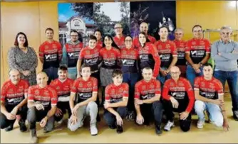  ?? ?? Cyclistes du Gourdan Polignan Comminges Cyclisme, avec Séverine Abeille et Christian Fratus