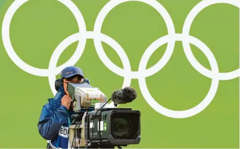  ?? Foto: S. Kahnert, dpa ?? Die Übertragun­gsrechte für die Olympische­n Spiele 2018 bis 2024 waren ARD und ZDF zu teuer. Die Sender stiegen aus den Verhandlun­gen aus.