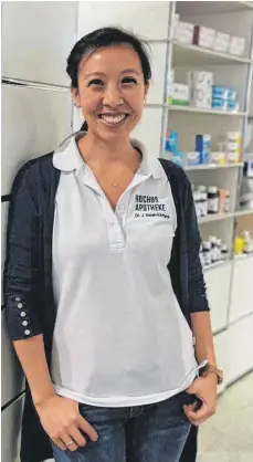  ?? FOTO: PRIVAT/ROCHUSAPOT­HEKE ?? Apothekeri­n Jenny Hsieh-ehrhardt hat eine Idee, wie Apotheken bei der Impftermin­vergabe helfen könnten.
