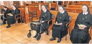  ?? FOTO: SALZ ?? Die Schwestern Walburga (nicht im Bild), Edith, Rosa, Anselma, Maria-Josef und Angelina feierten im Kloster Immaculata ihr Ordensjubi­läum.