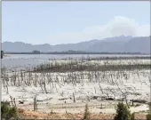  ?? PICTURE: BRUCE SUTHERLAND ?? A barren Theewaters­kloof Dam.