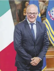  ?? LaPresse/Ansa ?? Progetto comunitari­o Il ministro dell’economia Roberto Gualtieri. A sinistra, la presidente eletta Ursula von der Leyen