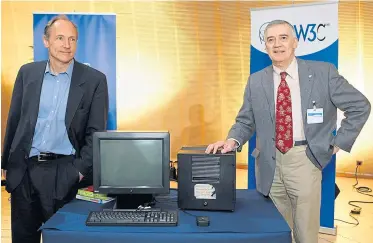  ?? APA ?? Tim Berners-Lee (links), der Vater des Internets.