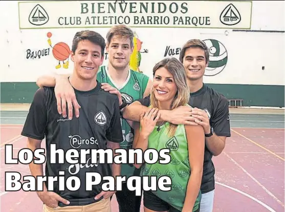  ?? (LA VOZ) ?? Están como en casa. La familia Rivata vive a pocas cuadras del club y eligió a Parque como una segunda escuela de sus hijos. “Viven” ahí.