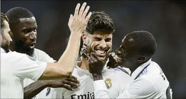  ?? FOTO: GETTY ?? Una situación compleja pese a que sus compañeros en el Madrid animaron a Asensio tras su último gol. El internacio­nal español ya ha escuchado pitos en el Bernabéu