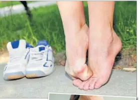  ??  ?? Walking without shoes, wearing tight footwear or socks that rub against your toes are a few of the causes for calluses