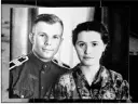  ?? Alexander Zemlianich­enko The Associated Press ?? An undated photo of the first man in space Yuri Gagarin and his wife Valentina is on display at the upper house of Russian parliament in Moscow.