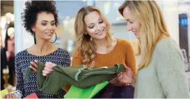  ??  ?? Women who shop for great-fitting clothes instead of the size on a tag can gain confidence from looking and feeling great.