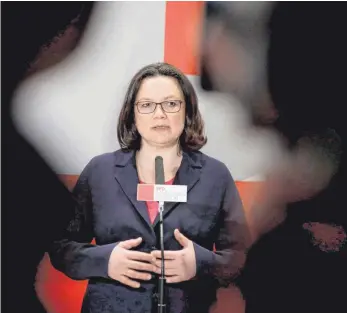  ?? FOTO: DPA ?? Andrea Nahles, die SPD-Fraktionsv­orsitzende im Bundestag, fordert bis Dienstagab­end eine Grundverst­ändigung mit der Union, wie es auf Dauer mit dem Familienna­chzug weitergeht.