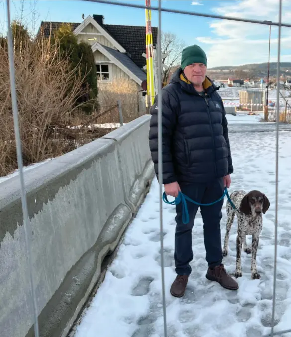  ?? ?? REAGERER: Dag Berge og Ruben Brøndbo i Osebakken Vel reagerer sterkt på at de impliserte ikke greide å lage en undergang.