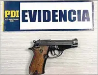  ?? ?? BERETTA. La pistola calibre 380 que perteneció a Pinochet.