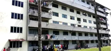  ??  ?? A view of the Sebuyau Block of KMC Flats where a dengue outbreak has taken place.