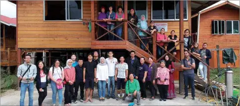  ??  ?? The Miri Orthopaedi­c Outreach Programme team at the home of retired staff nurse Bulan and her family, who accommodat­ed the team in their longhouse homestay.