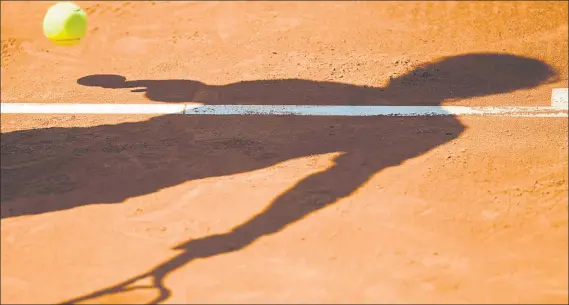  ?? FOTO: MANEL MONTILLA ?? La sombra de la corrupción en el tenis por las apuestas online está muy presente en el tenis, sobre todo en los torneos más pequeños, en los que los tenistas sobreviven