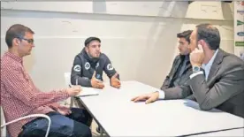  ??  ?? CHARLA. Carrera, Lejarraga, Del Valle y Mínguez en la entrevista.