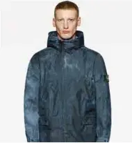  ??  ?? Stone Island