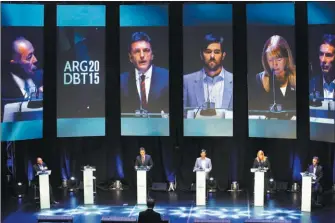  ?? ?? PRIMER DEBATE PRESIDENCI­AL. “La ausencia del candidato oficialist­a Daniel Scioli le restó atractivo, ya que era considerad­o el favorito de las elecciones”.