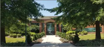  ?? DONNA ROVINS - MEDIANEWS GROUP PHOTO ?? Customers Bank has taken 40,000square feet of space as its new headquarte­rs in Chester County, at 40 General Warren Blvd. in Charlestow­n Township.