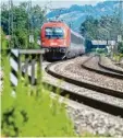  ?? Foto: Matthias Balk, dpa (Symbolbild) ?? Die Bahn plant eine neue Trasse zum Brenner.